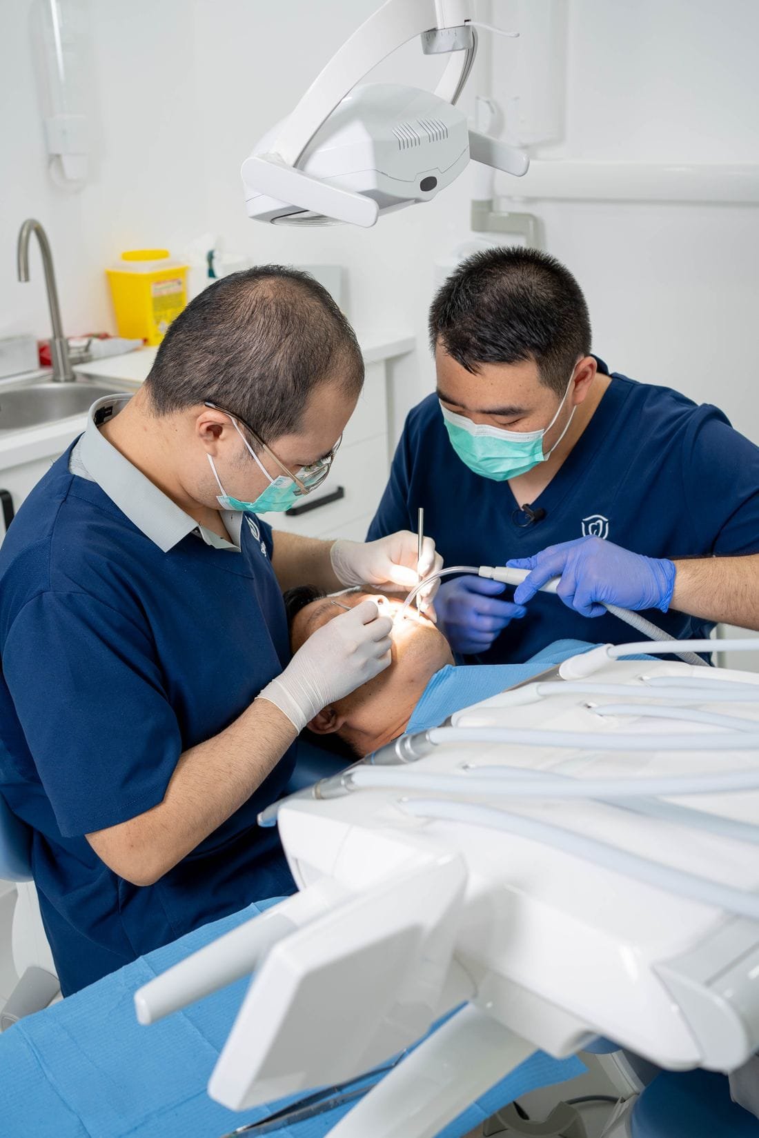 Fotografía corporativa del equipo de la Clínica Dental Sinowei en Palma